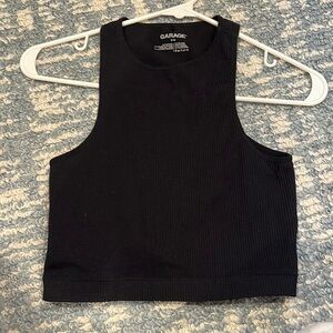 black tank